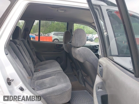 2002 Hyundai Santa Fe GLS with VIN KM8SC73D42U152166, listed as a IAAI auction lot 42088109 with 199,051 mi miles. Bid and sale history available at carsss.com. Image 8.