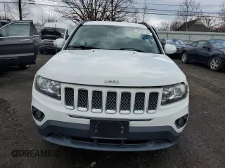 2015 Jeep Compass Latitude with VIN 1C4NJDEB8FD303453, listed as a Copart auction lot 52334755 with 92,005 mi miles and Salvage Title. Bid and sale history available at carsss.com. Image 5.