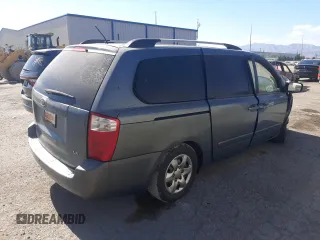 2009 Kia Sedona LX with VIN KNDMB233296317947, listed as a Copart auction lot 57346984 with 0 mi miles and Salvage Title. Bid and sale history available at carsss.com. Image 3.