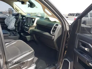 2019 Ram 2500 Laramie with VIN 3C6UR5FL2KG630341, listed as a IAAI auction lot 41742788 with 95,292 mi miles and . Bid and sale history available at DreamBid. Image 5.