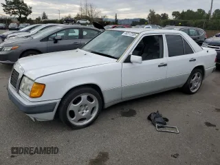 1992 Mercedes-Benz 400 with VIN WDBEA34E9NB732177, listed as a Copart auction lot 46317205 with 254,133 mi miles and Clean Title. Bid and sale history available at carsss.com. Image 1.