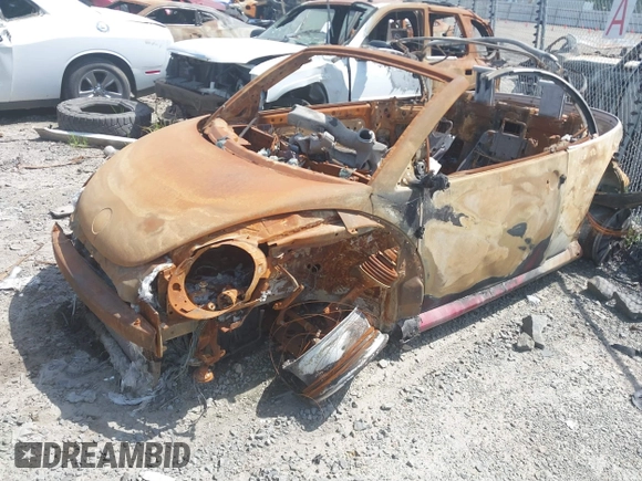 2009 Volkswagen Beetle S z VIN 3VWRF31Y49M409959, wystawiony jako IAAI lot #39724767 z przebiegiem Nie podano mil oraz . Historia ofert i sprzedaży dostępna na DreamBid. Obrazek 2.