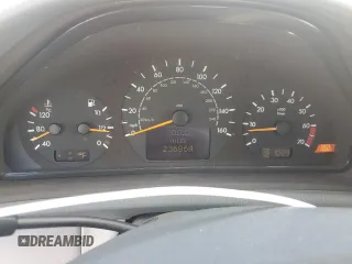 2000 Mercedes-Benz CLK 320/430 with VIN WDBLJ65G4YF161087, listed as a Copart auction lot 73549254 with 236,864 mi miles and Salvage Title. Bid and sale history available at DreamBid. Image 9.