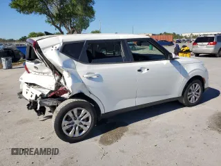 2020 Kia Soul LX with VIN KNDJ23AU5L7119434, listed as a Copart auction lot 49129565 with 68,253 mi miles and Non Repairable. Bid and sale history available at carsss.com. Image 3.