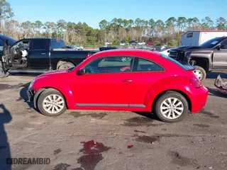 2017 Volkswagen Beetle 1.8T Fleet with VIN 3VWF17AT8HM609304, listed as a IAAI auction lot 41239011 with 68,318 mi miles. Bid and sale history available at carsss.com. Image 14.