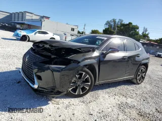 2025 Lexus UX z VIN JTHYBJAH6S2007225, wystawiony jako Copart lot #49593555 z przebiegiem 6963 mil mil oraz Nie do naprawy. Historia ofert i sprzedaży dostępna na DreamBid. Obrazek 1.