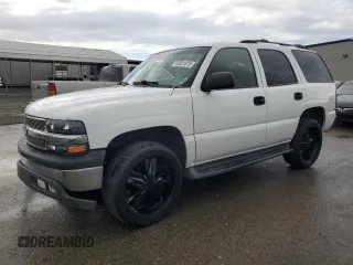 2003 Chevrolet Tahoe LS z VIN 1GNEC13T03J203176, wystawiony jako Copart lot #49501875 z przebiegiem 186 529 mil mil oraz Szkoda całkowita • Salvage title. Historia ofert i sprzedaży dostępna na DreamBid. Obrazek 1.