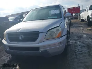 2003 Honda Pilot EX with VIN 2HKYF18633H580612, listed as a IAAI auction lot 41670305 with 216,798 mi miles. Bid and sale history available at carsss.com. Image 17.