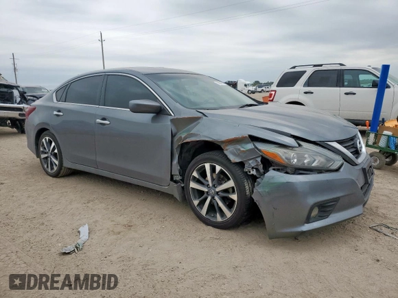 2017 Nissan Altima SV with VIN 1N4AL3AP3HC490622, listed as a Copart auction lot 58098815 with 132,813 mi miles and Salvage title. Bid and sale history available at DreamBid. Image 4.