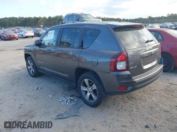 2017 Jeep Compass Latitude with VIN 1C4NJDEB6HD137257, listed as a IAAI auction lot 40720719 with 88,701 mi miles and . Bid and sale history available at DreamBid. Image 3.