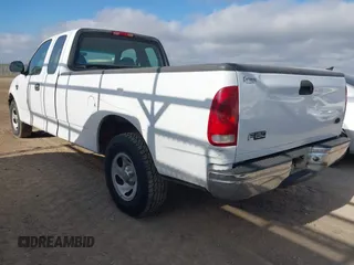 2002 Ford F-150 XL with VIN 1FTRX17W82NB78988, listed as a IAAI auction lot 41490173 with 1 mi miles. Bid and sale history available at carsss.com. Image 3.