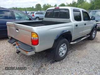 2003 Toyota Tacoma PreRunner z VIN 5TEGN92N23Z218412, wystawiony jako IAAI lot #41994813 z przebiegiem 334 799 mil mil oraz . Historia ofert i sprzedaży dostępna na DreamBid. Obrazek 4.