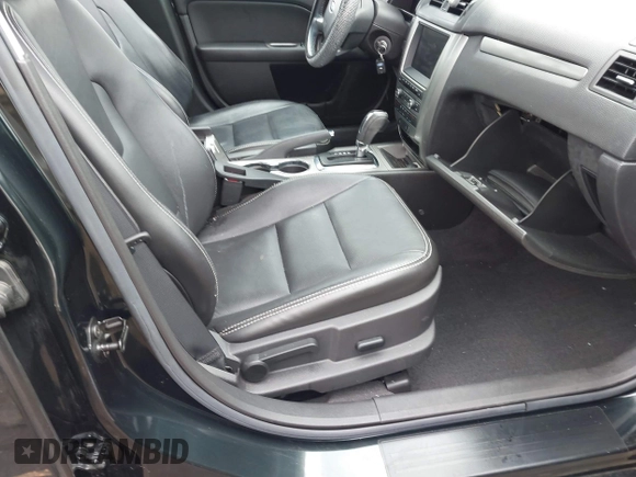 2010 Ford Fusion Hybrid with VIN 3FADP0L37AR149208, listed as a IAAI auction lot 42049333 with 53,910 mi miles. Bid and sale history available at carsss.com. Image 5.