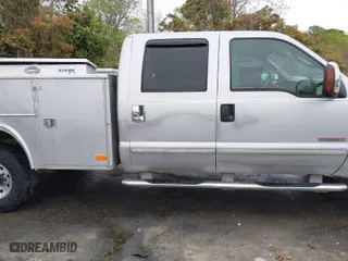 2003 Ford Super Duty F-250 XL with VIN 1FTNW21P43EC77382, listed as a IAAI auction lot 41912332 with 417,038 mi miles. Bid and sale history available at carsss.com. Image 13.