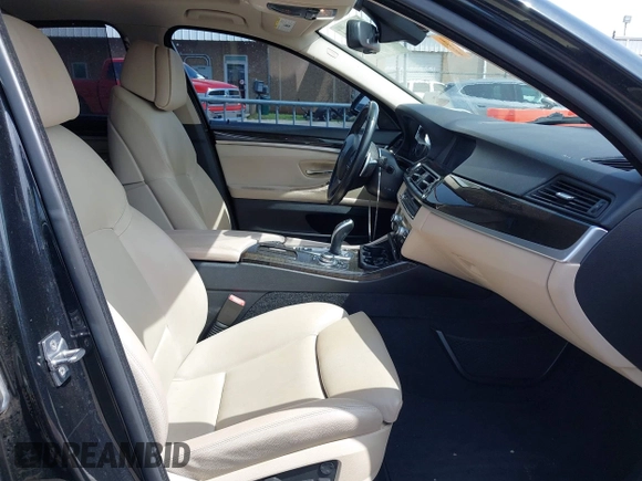 2011 BMW 5 Series 535i z VIN WBAFR7C50BC802210, wystawiony jako IAAI lot #42172097 z przebiegiem 148 983 mil mil oraz . Historia ofert i sprzedaży dostępna na DreamBid. Obrazek 5.