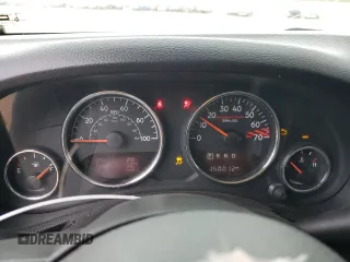 2014 Jeep Wrangler Unlimited Rubicon z VIN 1C4HJWFG0EL316513, wystawiony jako Copart lot #57182325 z przebiegiem 150 012 mil mil oraz Szkoda całkowita • Salvage title. Historia ofert i sprzedaży dostępna na DreamBid. Obrazek 9.