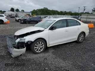 2013 Volkswagen Jetta SE с VIN 3VWDP7AJ3DM363552, выставлен на аукционе Copart как лот 57640685 с пробегом Не указан миль и Списание • Salvage title. История ставок и продаж доступна на DreamBid. Изображение 1.
