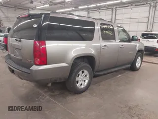 2007 GMC Yukon XL SLT with VIN 1GKFK16387R195478, listed as a IAAI auction lot 42196789 with 258,350 mi miles. Bid and sale history available at carsss.com. Image 4.