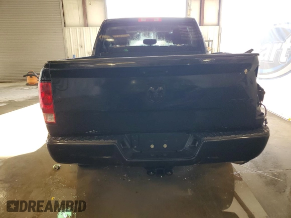 2018 Ram 1500 Express z VIN 3C6RR7KG7JG235452, wystawiony jako Copart lot #45942225 z przebiegiem 85 719 mil mil oraz Szkoda całkowita • Salvage title. Historia ofert i sprzedaży dostępna na DreamBid. Obrazek 6.