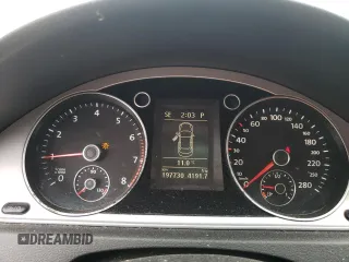 2013 Volkswagen CC R-Line с VIN WVWBN7AN3DE520523, выставлен на аукционе Copart как лот 56419105 с пробегом 197 730 миль миль и Списание • Salvage title. История ставок и продаж доступна на DreamBid. Изображение 9.