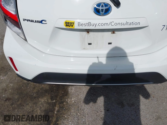 2018 Toyota Prius One with VIN JTDKDTB35J1599544, listed as a IAAI auction lot 42041925 with 79,501 mi miles and . Bid and sale history available at DreamBid. Image 17.