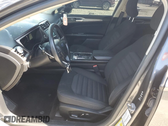 2018 Ford Fusion SE with VIN 3FA6P0HD1JR252599, listed as a Copart auction lot 45666525 with 61,405 mi miles and Salvage Title. Bid and sale history available at DreamBid. Image 7.