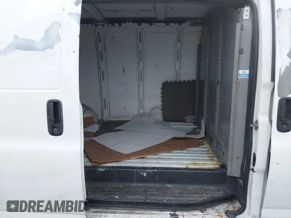 2007 Chevrolet Express Cargo Van with VIN 1GCGG25V271204099, listed as a IAAI auction lot 41786959 with 195,383 mi miles. Bid and sale history available at carsss.com. Image 8.