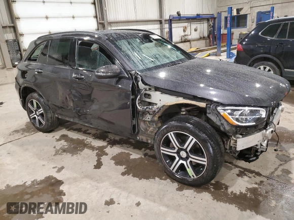 2021 Mercedes-Benz GLC with VIN W1N0G8EB3MV320970, listed as a Copart auction lot 82190584 with 21,520 mi miles and Salvage Title. Bid and sale history available at carsss.com. Image 4.