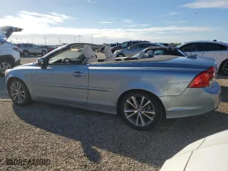 2013 Volvo C70 T5 with VIN YV1672MCXDJ141335, listed as a Copart auction lot 74384484 with 0 mi miles and Salvage Title. Bid and sale history available at carsss.com. Image 2.