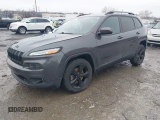 2018 Jeep Cherokee Latitude with VIN 1C4PJMCX4JD517792, listed as a IAAI auction lot 41524331 with Not provided miles and . Bid and sale history available at DreamBid. Image 16.