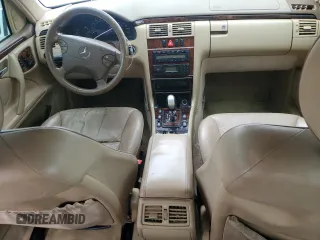 2001 Mercedes-Benz E 320 z VIN WDBJF65J91B243222, wystawiony jako Copart lot #52876235 z przebiegiem 118 428 mil mil oraz Czysty tytuł • Clean title. Historia ofert i sprzedaży dostępna na DreamBid. Obrazek 8.