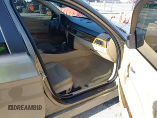 2006 BMW 3 Series 325xi with VIN WBAVD13546KV03001, listed as a IAAI auction lot 42392670 with Not provided miles and . Bid and sale history available at DreamBid. Image 5.