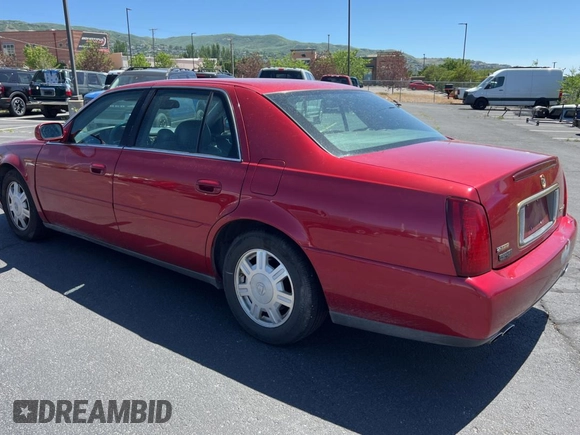 2004 Cadillac DeVille z VIN 1G6KD54Y84U105851, wystawiony jako Copart lot #59424695 z przebiegiem 148 047 mil mil oraz Tytuł czysty. Historia ofert i sprzedaży dostępna na DreamBid. Obrazek 3.