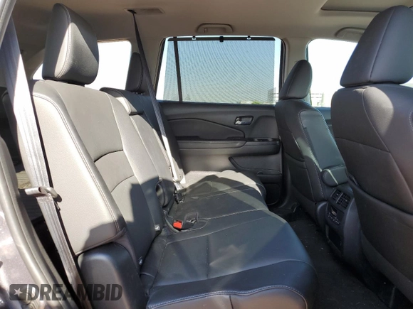2021 Honda Pilot Special Edition with VIN 5FNYF6H21MB100996, listed as a Copart auction lot 60644935 with 39,298 mi miles and Salvage title. Bid and sale history available at DreamBid. Image 11.