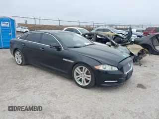 2015 Jaguar XJ Portfolio с VIN SAJWJ2GD0F8V85914, выставлен на аукционе IAAI как лот 41615059 с пробегом 115 462 миль миль и . История ставок и продаж доступна на DreamBid. Изображение 1.