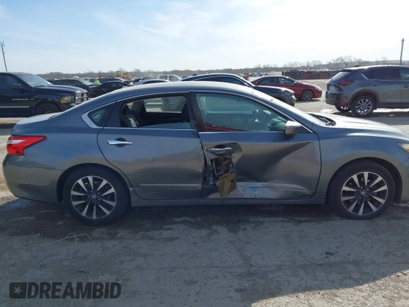 2016 Nissan Altima SR with VIN 1N4AL3AP0GC170284, listed as a IAAI auction lot 41818738 with 220,187 mi miles and . Bid and sale history available at carsss.com. Image 13.