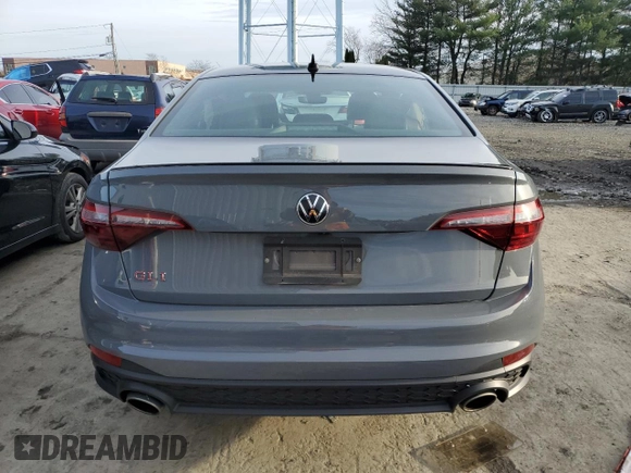 2023 Volkswagen Jetta GLI Autobahn z VIN 3VW2T7BU6PM001585, wystawiony jako Copart lot #82532014 z przebiegiem 24 556 mil mil oraz Szkoda całkowita • Salvage title. Historia ofert i sprzedaży dostępna na DreamBid. Obrazek 6.