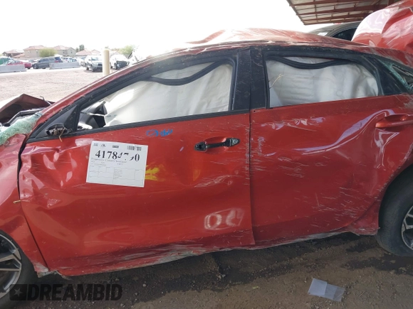 2023 Kia Forte LXS z VIN 3KPF24AD0PE508984, wystawiony jako IAAI lot #41784790 z przebiegiem 71 269 mil mil oraz . Historia ofert i sprzedaży dostępna na DreamBid. Obrazek 13.