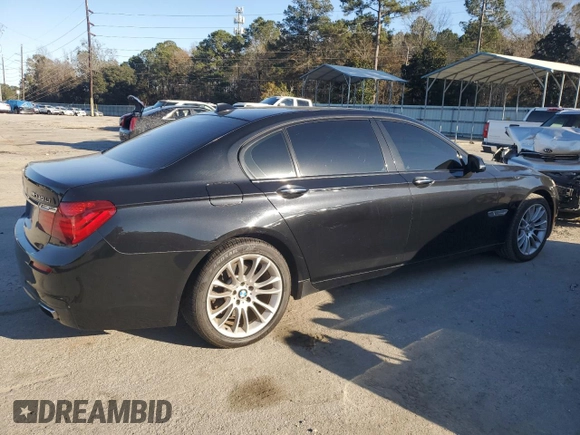2013 BMW 7 Series 740Li with VIN WBAYE4C54DD137568, listed as a Copart auction lot 43586685 with 181,796 mi miles and Clean title. Bid and sale history available at DreamBid. Image 3.
