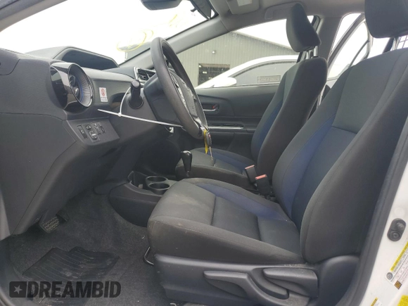 2016 Toyota Prius One z VIN JTDKDTB32J1615392, wystawiony jako Copart lot #52917075 z przebiegiem 74 438 mil mil oraz Czysty tytuł • Clean title. Historia ofert i sprzedaży dostępna na DreamBid. Obrazek 7.
