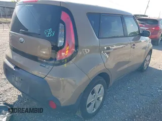 2015 Kia Soul with VIN KNDJN2A22F7137541, listed as a IAAI auction lot 42014753 with 226,370 mi miles. Bid and sale history available at carsss.com. Image 4.