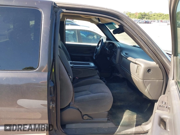 2005 Chevrolet Silverado 1500 LS with VIN 1GCEC19Z45Z212469, listed as a IAAI auction lot 42471142 with 171,228 mi miles and . Bid and sale history available at DreamBid. Image 5.