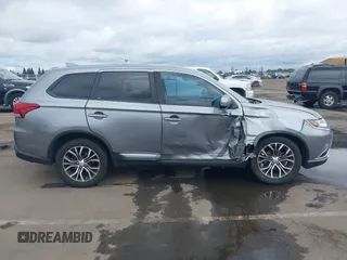 2018 Mitsubishi Outlander SE with VIN JA4AD3A31JZ016055, listed as a IAAI auction lot 42245714 with 97,448 mi miles and . Bid and sale history available at DreamBid. Image 13.