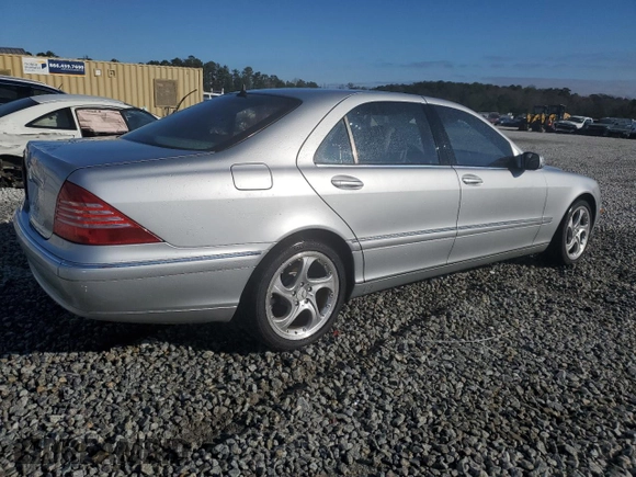 2004 Mercedes-Benz S-Class 4.3L with VIN WDBNG70JX4A424402, listed as a Copart auction lot 85068814 with 169,431 mi miles and Salvage Title. Bid and sale history available at carsss.com. Image 3.