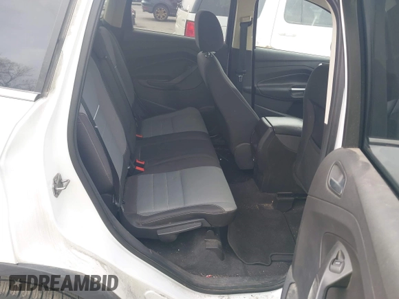 2013 Ford Escape SE with VIN 1FMCU9G98DUD55700, listed as a IAAI auction lot 42035531 with 189,010 mi miles. Bid and sale history available at carsss.com. Image 8.