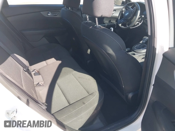 2021 Kia Forte LXS с VIN 3KPF24AD9ME312375, выставлен на аукционе IAAI как лот 41525460 с пробегом 64 280 миль миль и . История ставок и продаж доступна на DreamBid. Изображение 8.