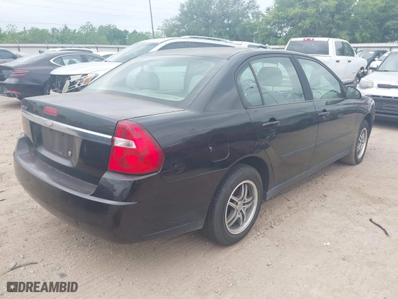 2005 Chevrolet Malibu with VIN 1G1ZS52F05F257303, listed as a IAAI auction lot 42047506 with 204,542 mi miles. Bid and sale history available at carsss.com. Image 4.