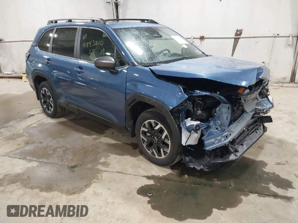 2025 Subaru Forester Premium with VIN JF2SLDDCXSH500023, listed as a IAAI auction lot 41843810 with 749 mi miles. Bid and sale history available at carsss.com. Image 1.