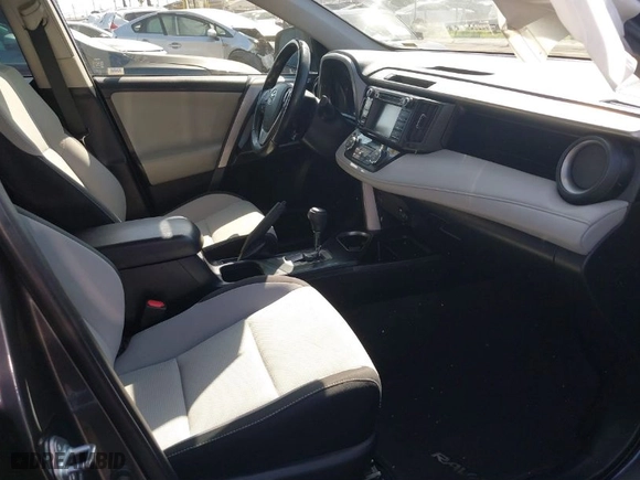 2018 Toyota RAV4 XLE with VIN JTMWFREV4JJ168138, listed as a IAAI auction lot 41845337 with 122,509 mi miles. Bid and sale history available at carsss.com. Image 5.