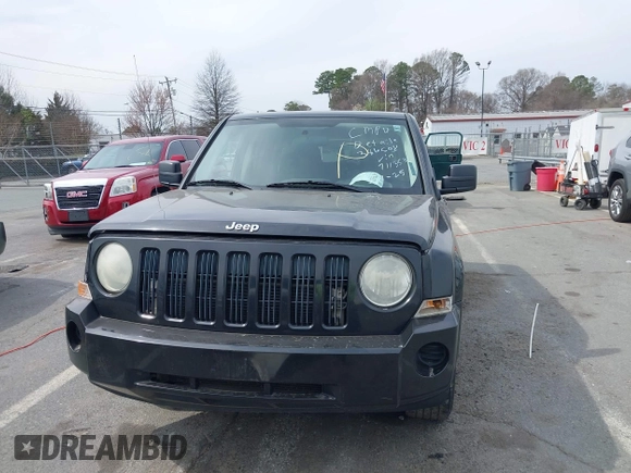 2008 Jeep Patriot Sport with VIN 1J8FT28WX8D711353, listed as a IAAI auction lot 41793321 with 161,777 mi miles. Bid and sale history available at carsss.com. Image 12.